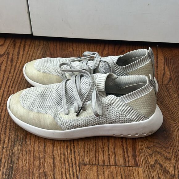 Peter Millar Hyperlight Glide Sneakers Womens Sz 9 - Picture 3 of 5